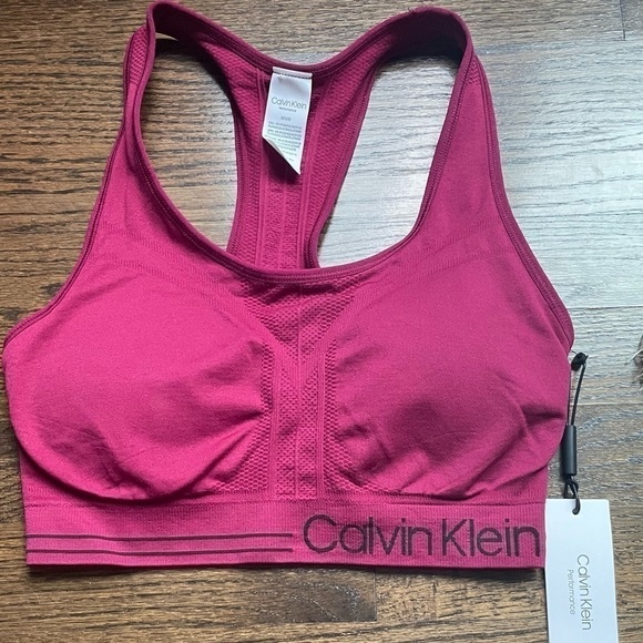 Calvin Klein hot pink sports bra - Picture 4 of 4